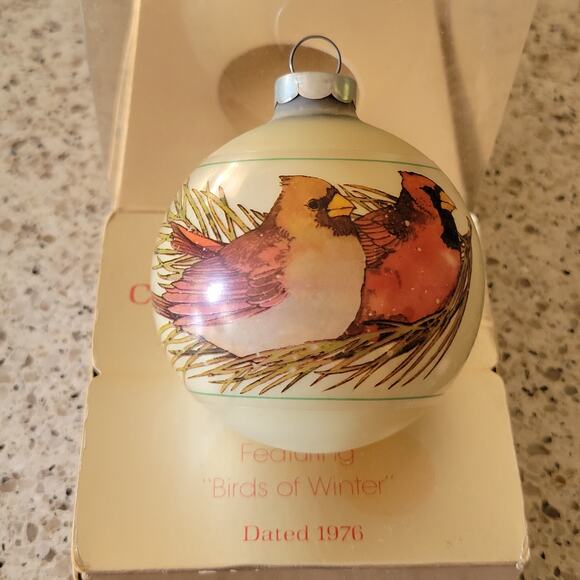 Hallmark Christmas 1976 Cardinal Tree Trimmer Collection Bauble Ball Ornament - Picture 5 of 16
